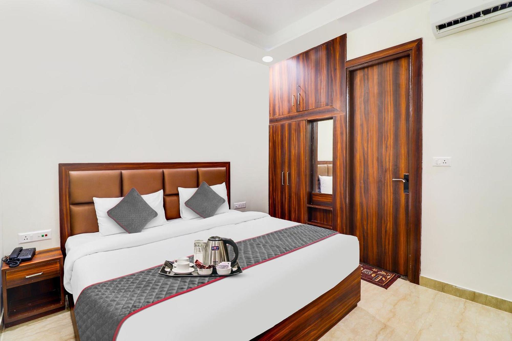 Hotel O Golden Grand آغْرا المظهر الخارجي الصورة