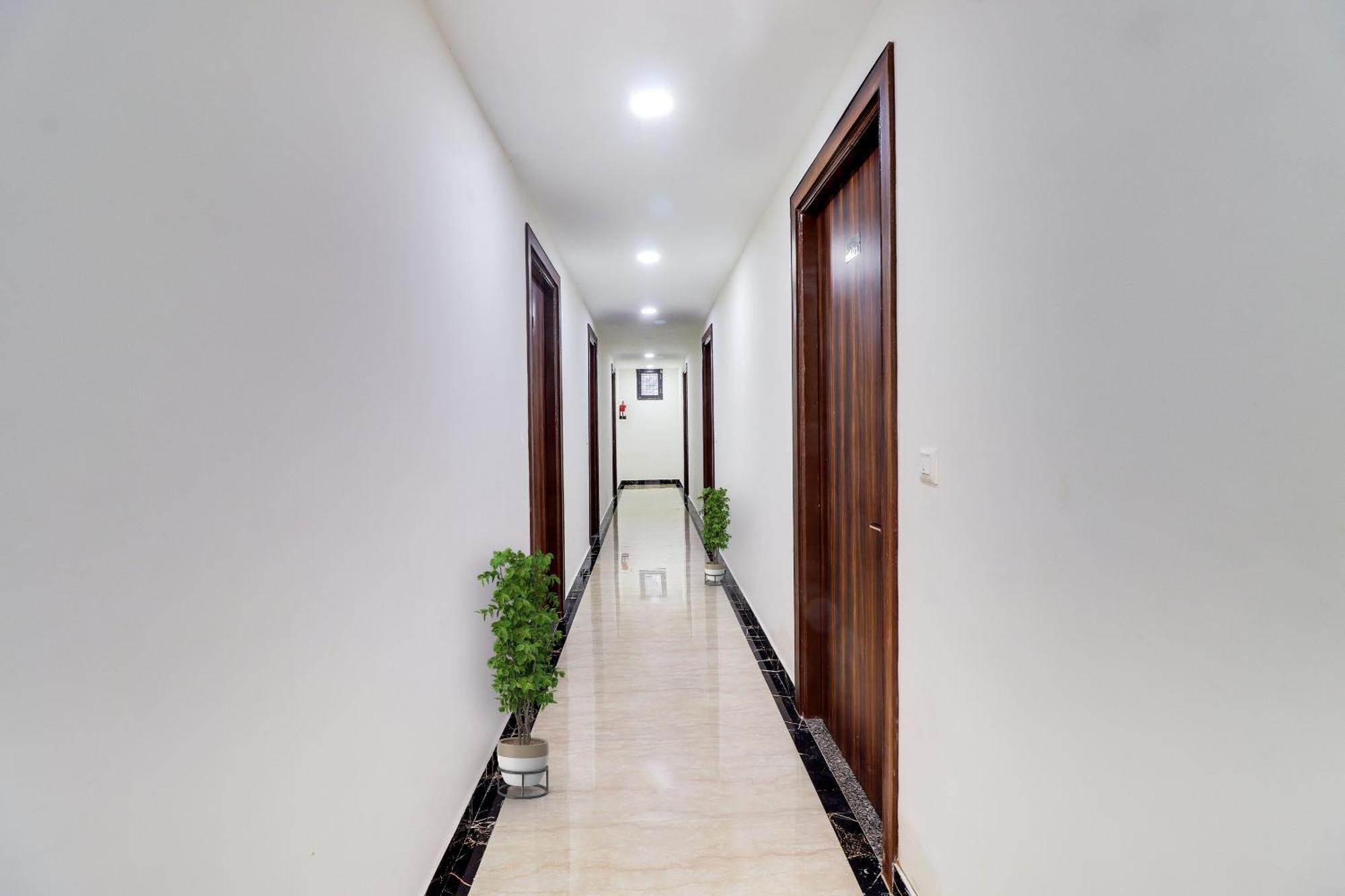 Hotel O Golden Grand آغْرا المظهر الخارجي الصورة